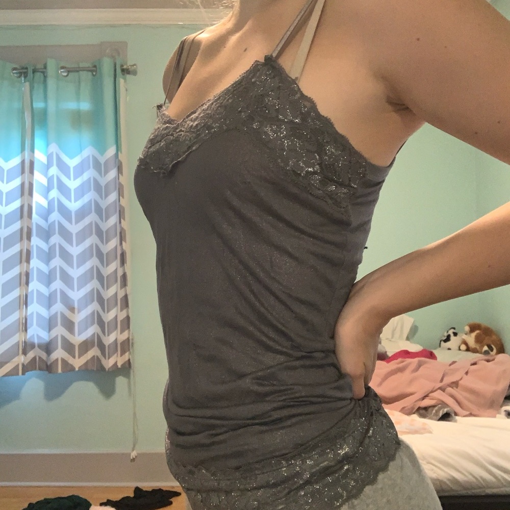Tank top!!🖤🤍